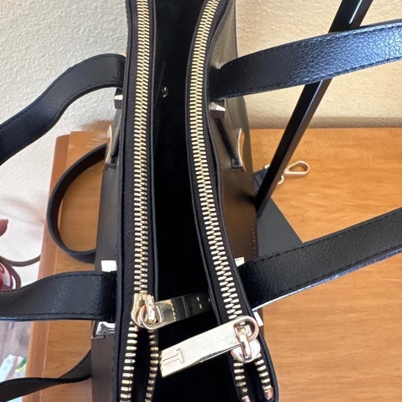 Ted Baker London black leather shoulder hand bag - Picture 7 of 12